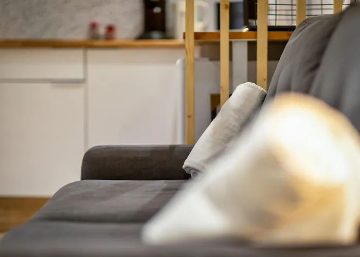 Antoine Joli Gare De !